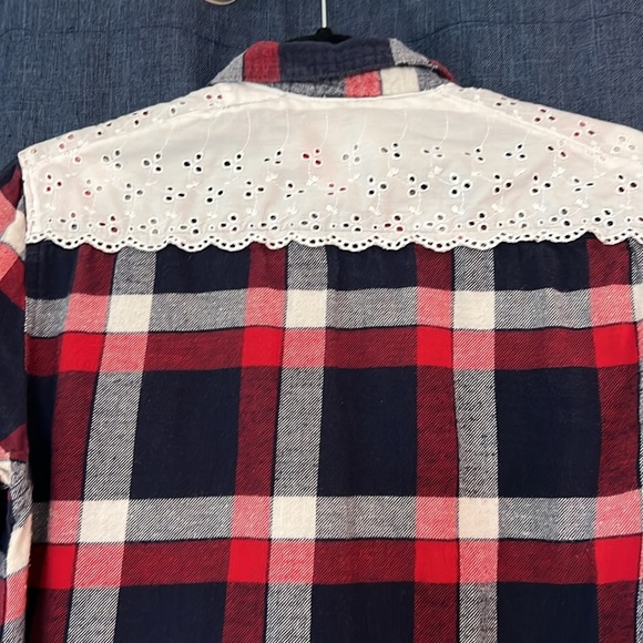 Custom flannel size medium - Picture 5 of 5